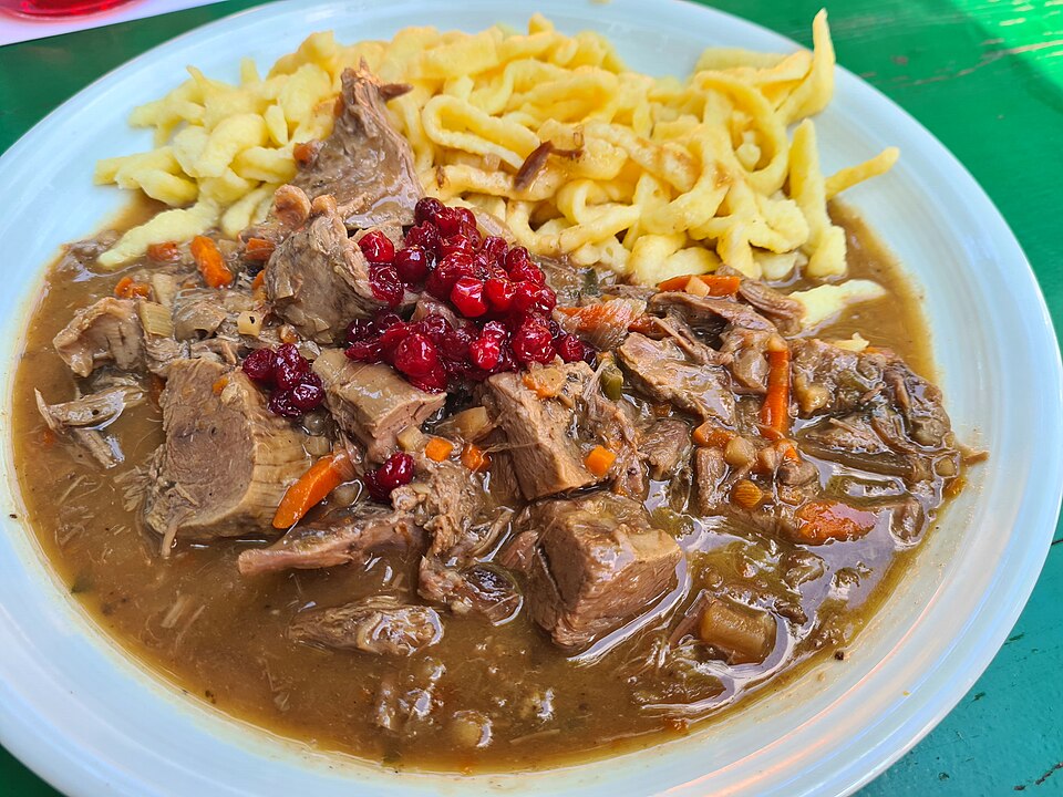 Wildragout mit Spätzle